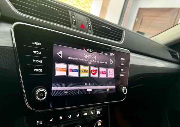 Skoda Superb cena 92250 przebieg: 125670, rok produkcji 2019 z Siedliszcze małe 191